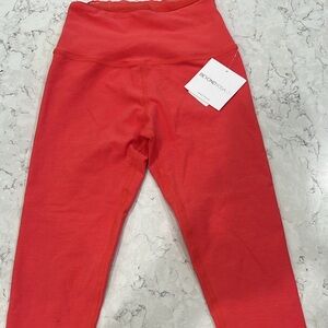 NWT coral beyond yoga leggings with lace trim size small